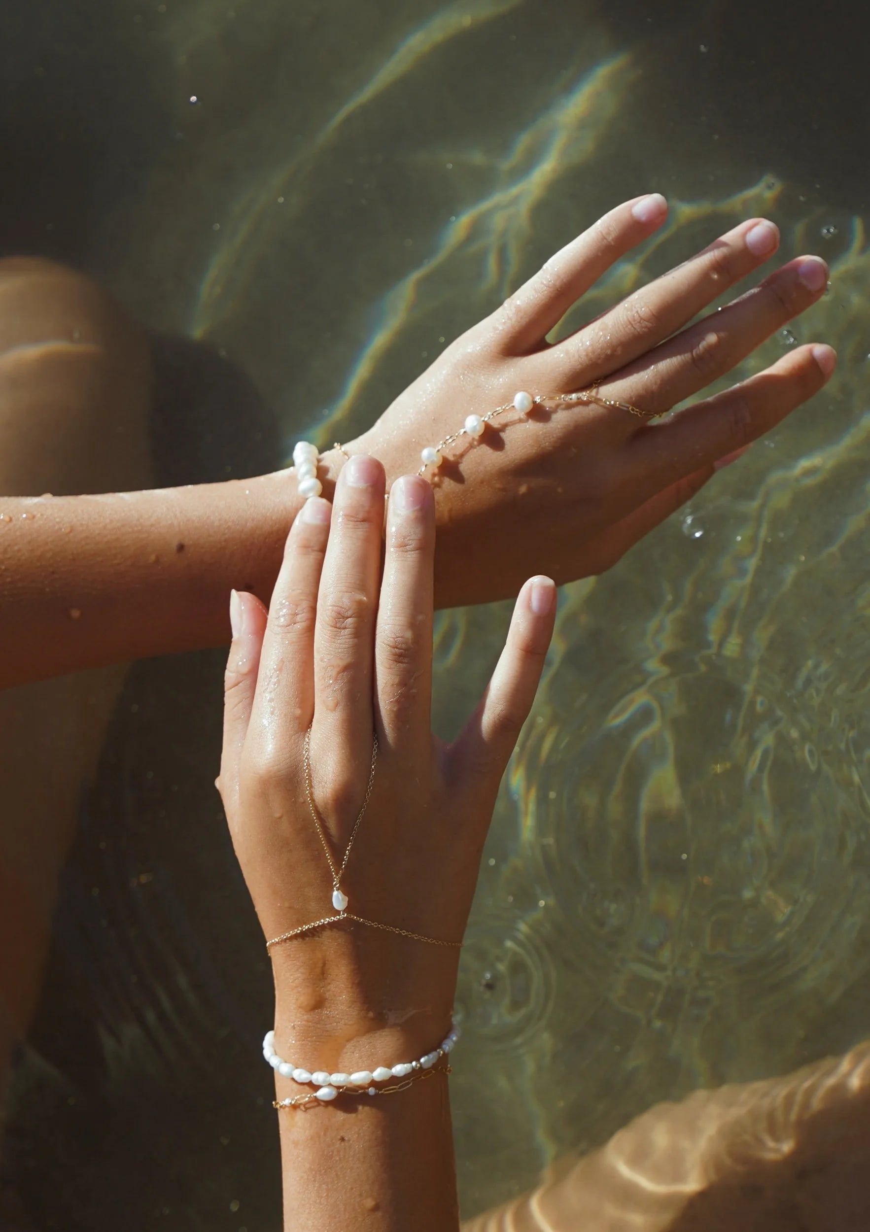 The Coast Handchain