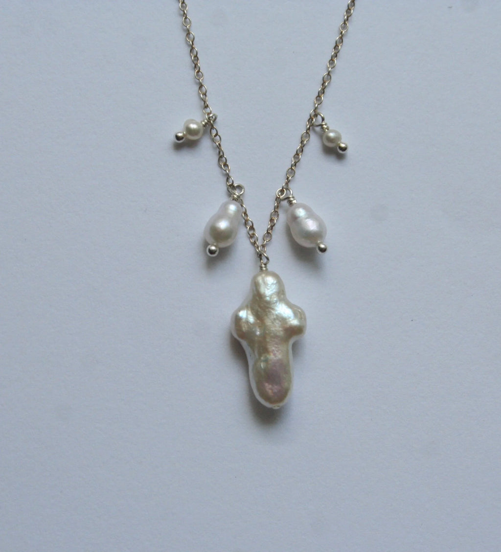 Gleam Necklace