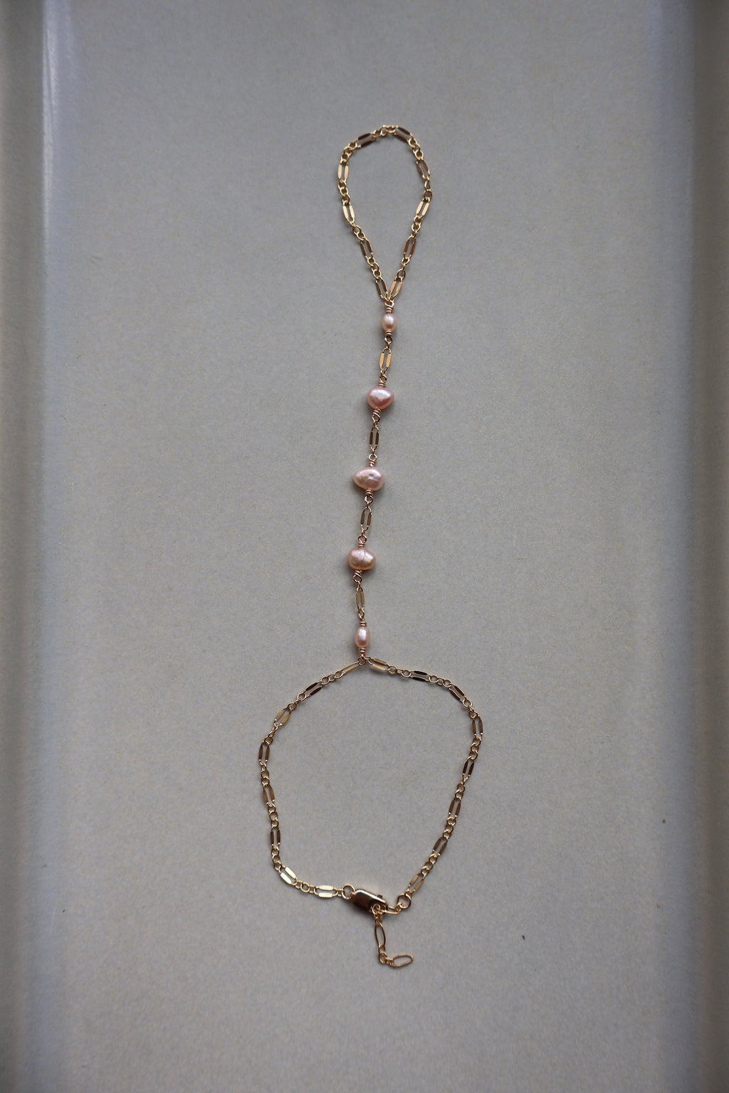Hara Pink Handchain