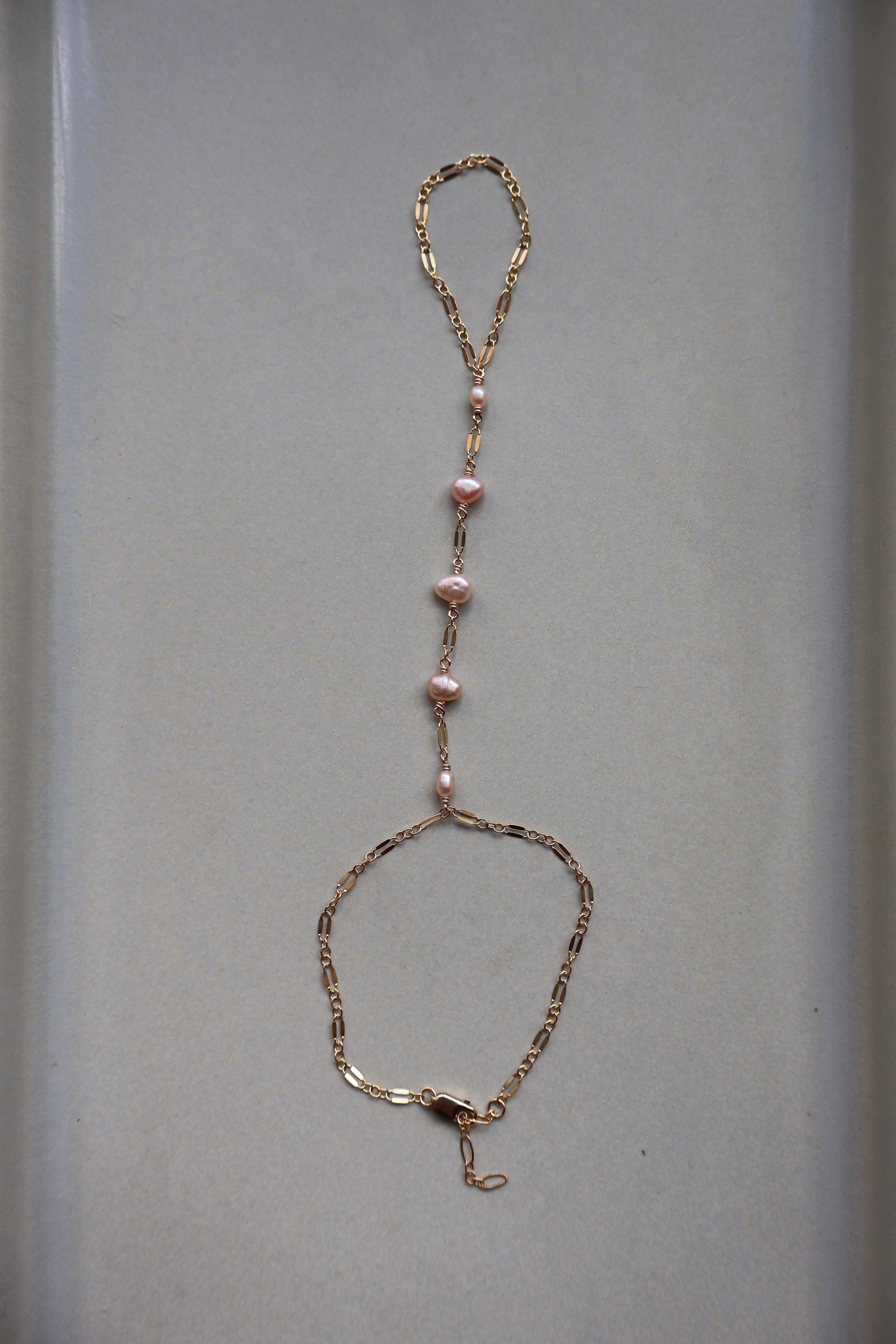 Hara Pink Handchain