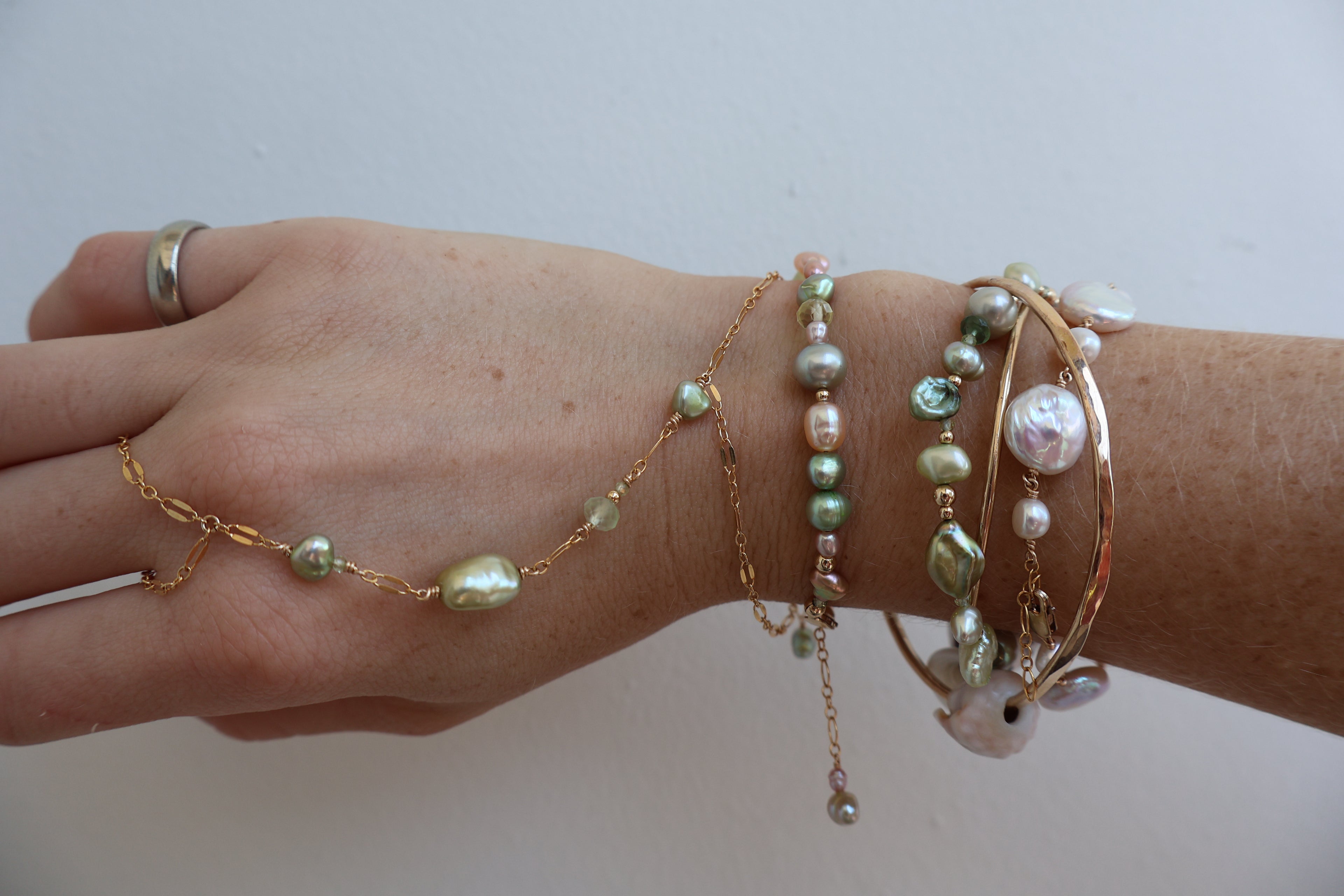 Avery Handchain