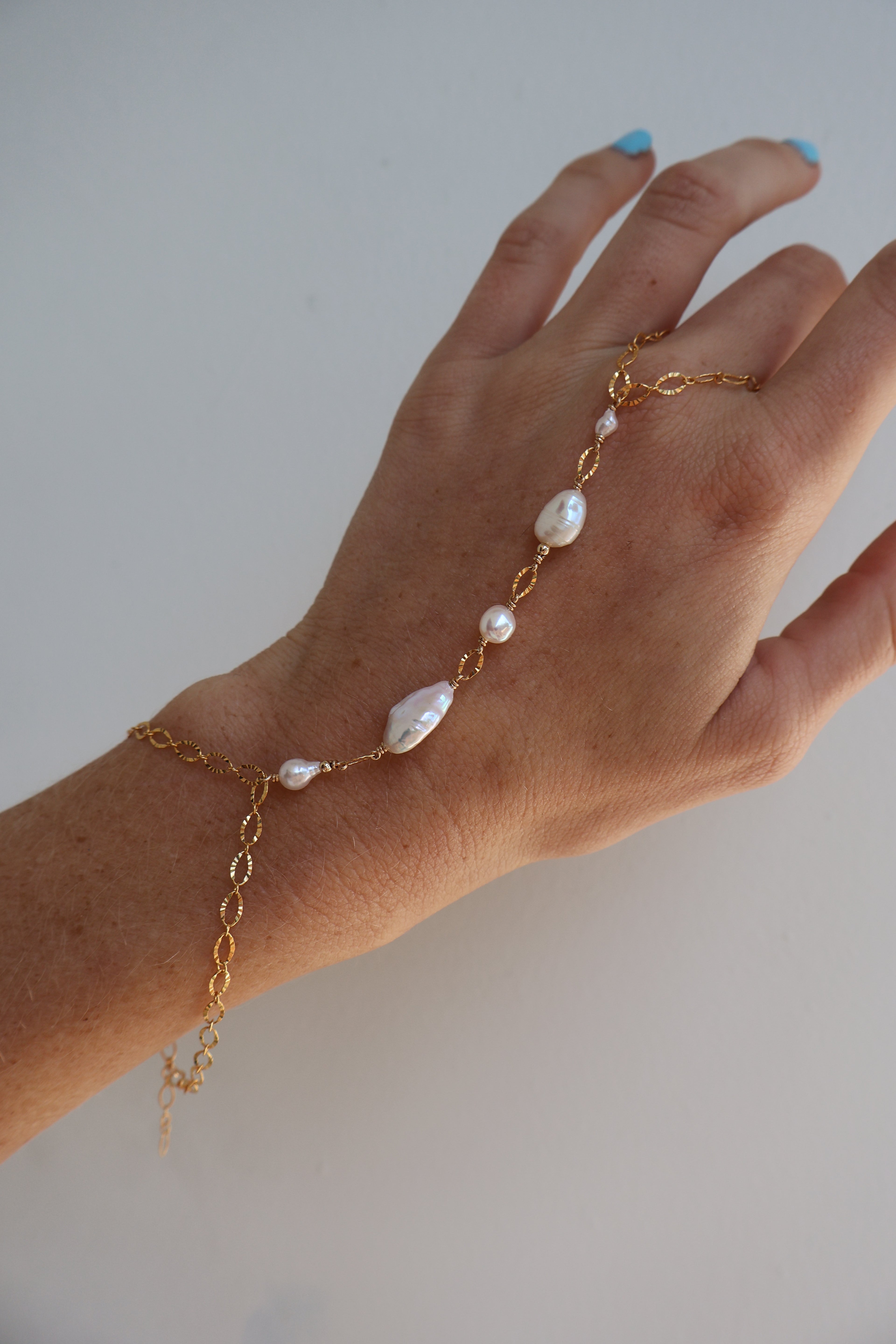 Kaitlyn Handchain