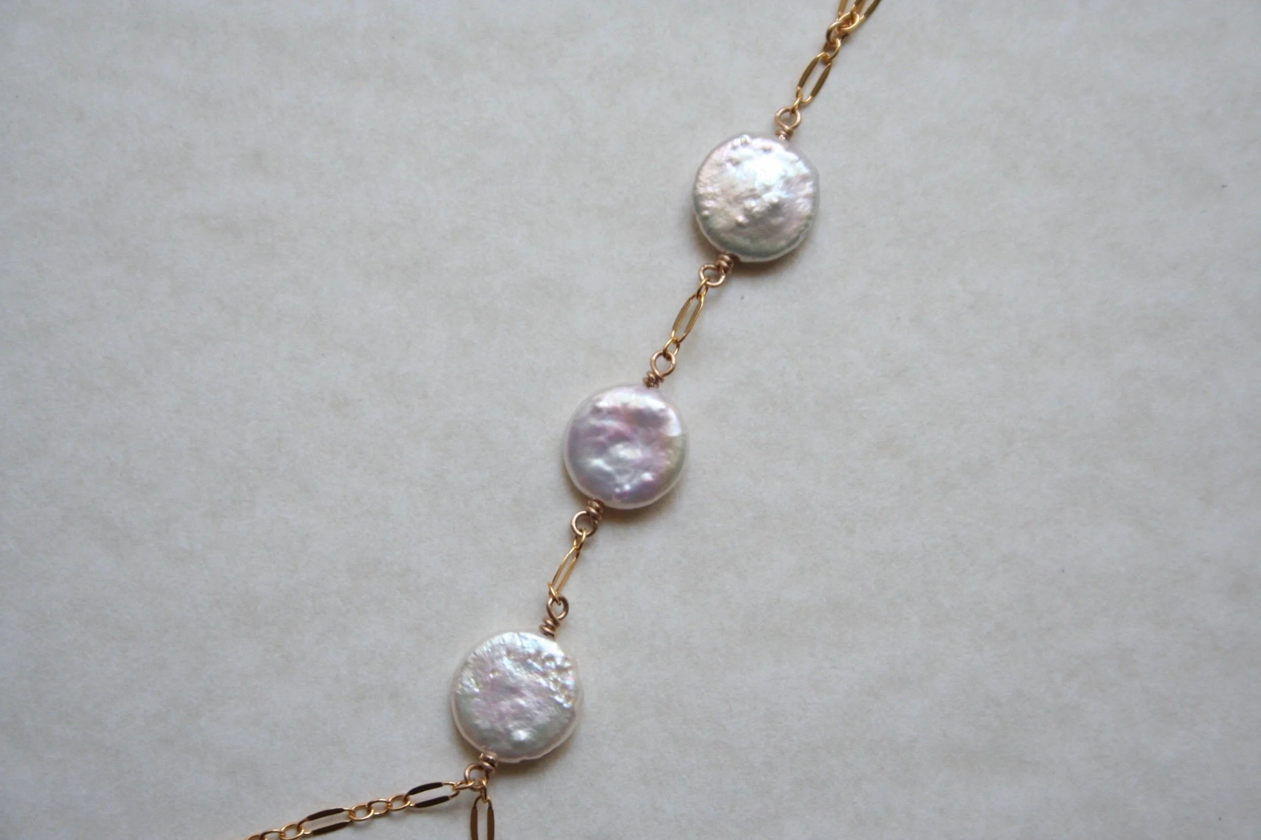 Full Moon Handchain