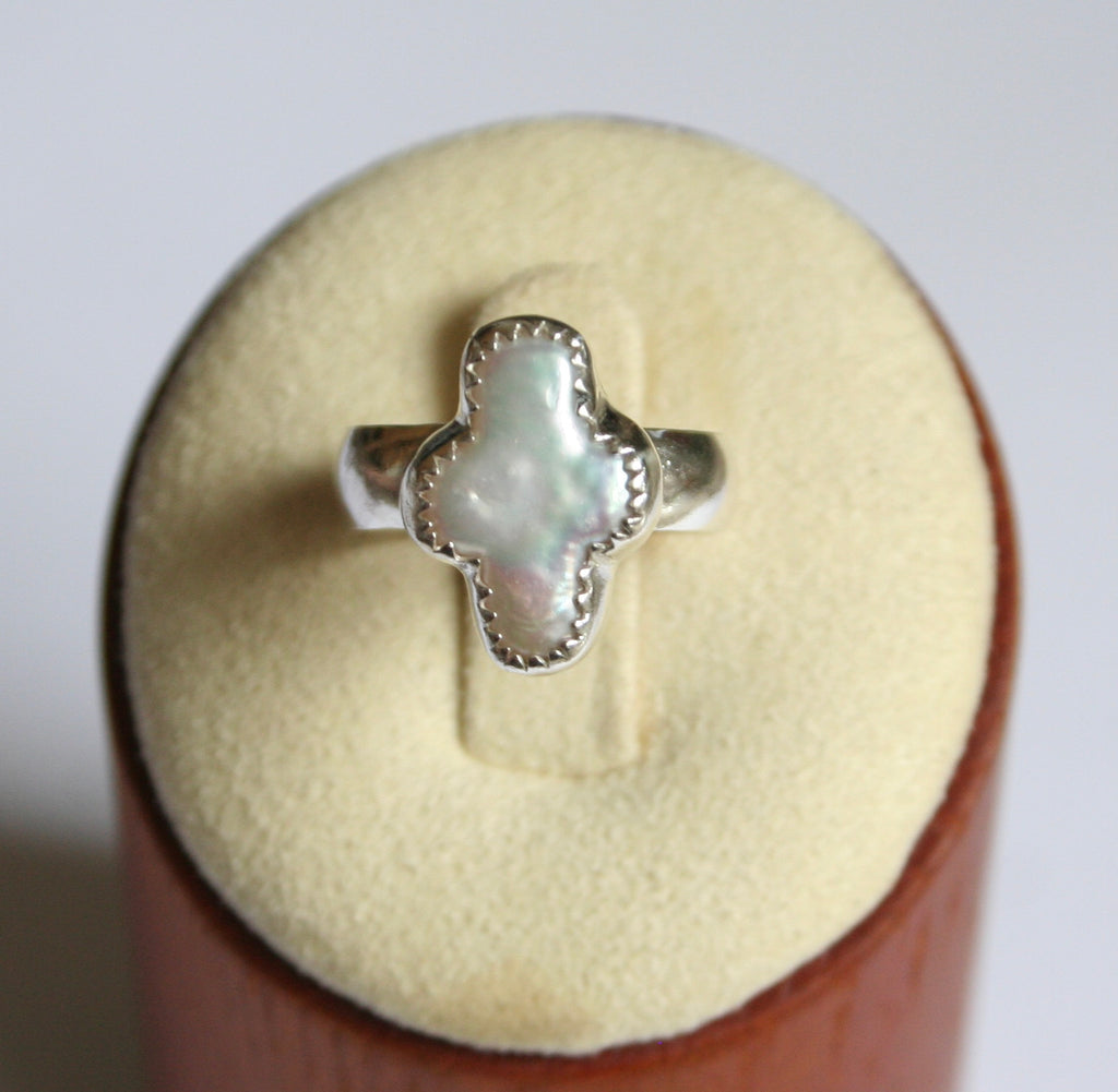 Evie Ring • Size 5