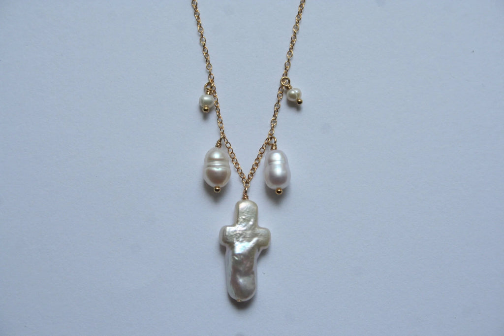 Gleam Necklace