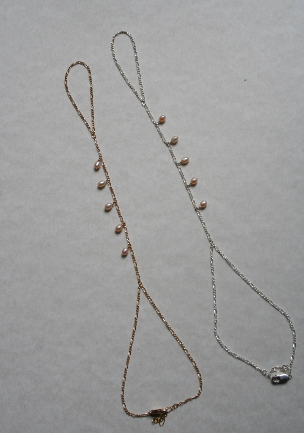 Glow Handchain