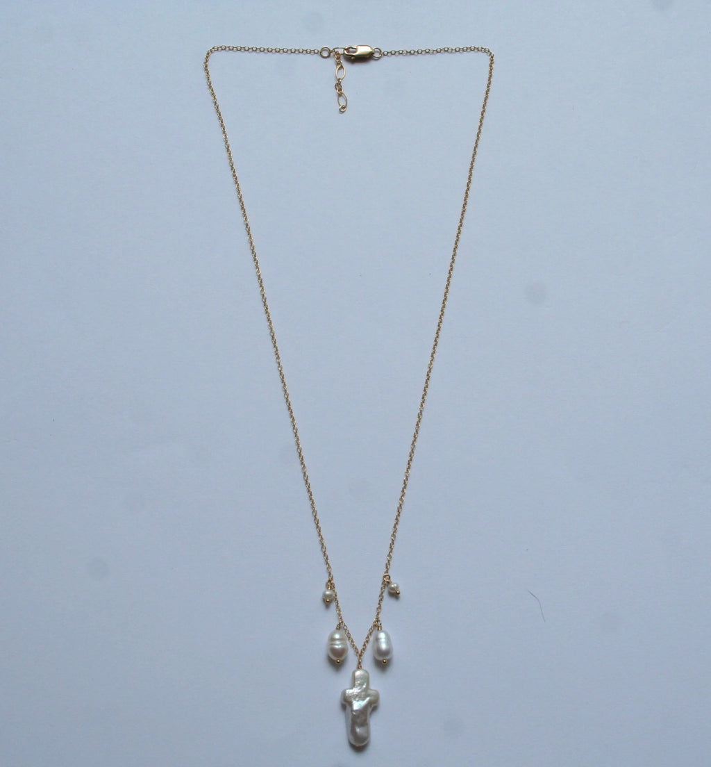 Gleam Necklace