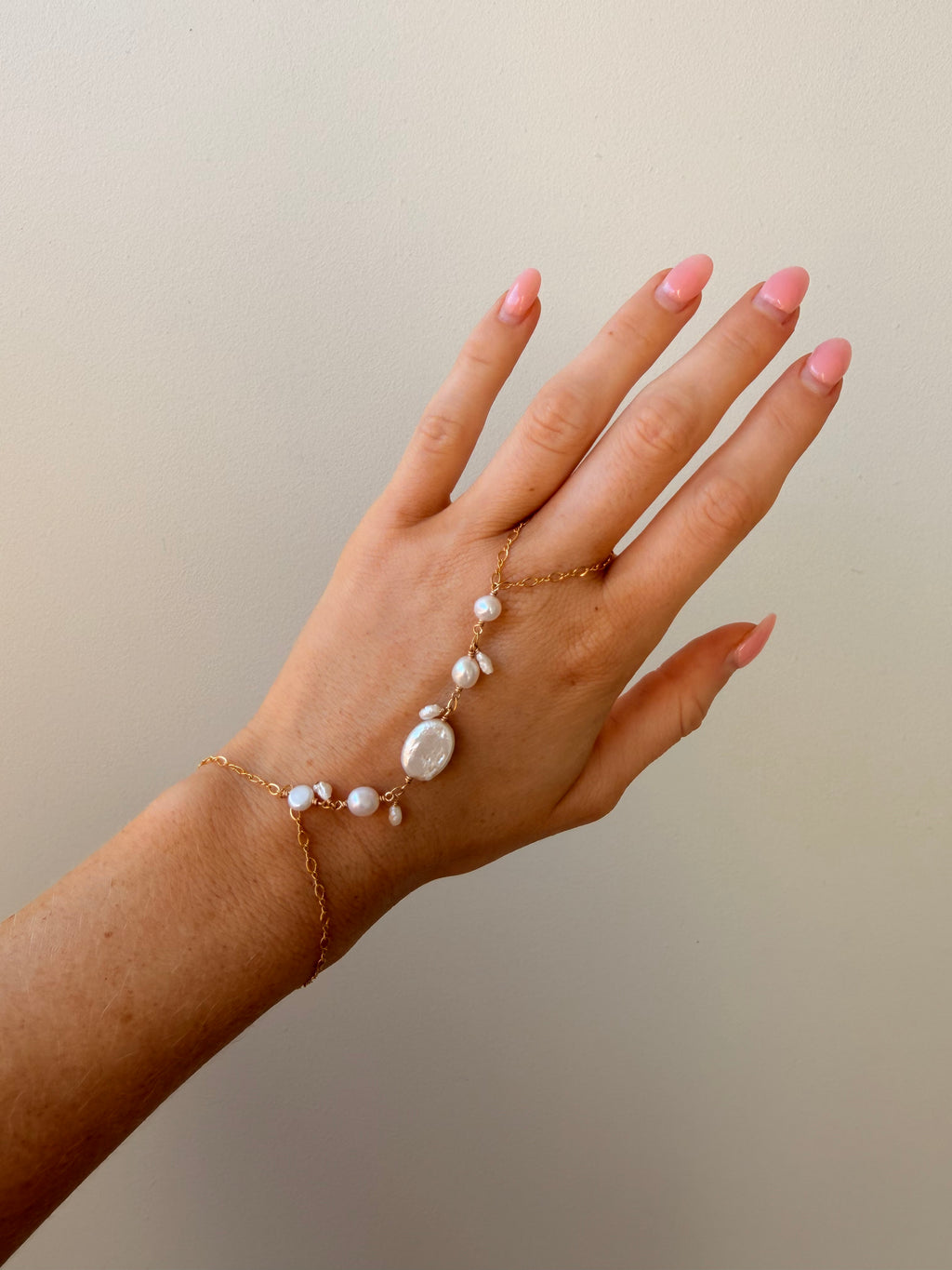 Maelynn Handchain