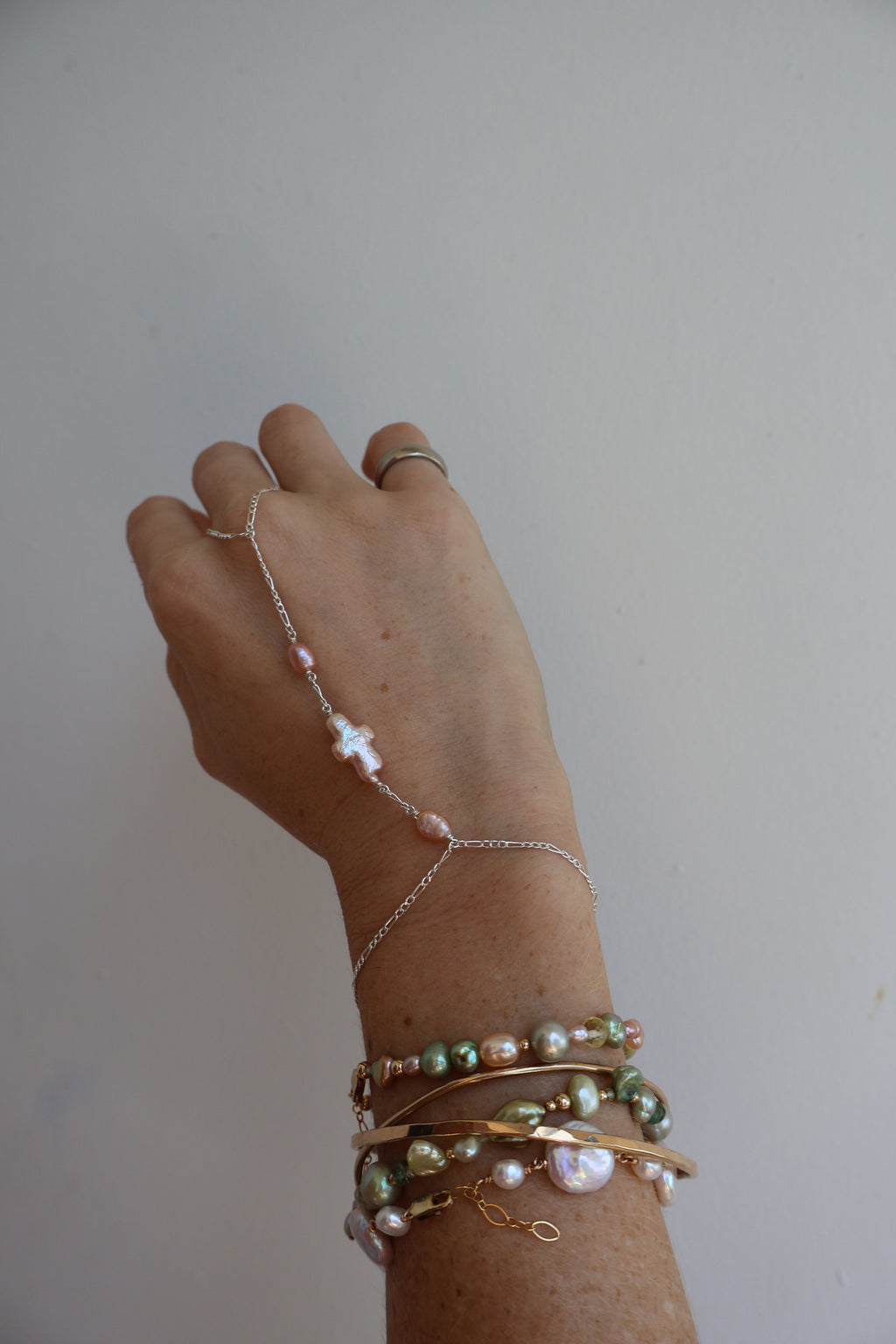 Ayla Handchain