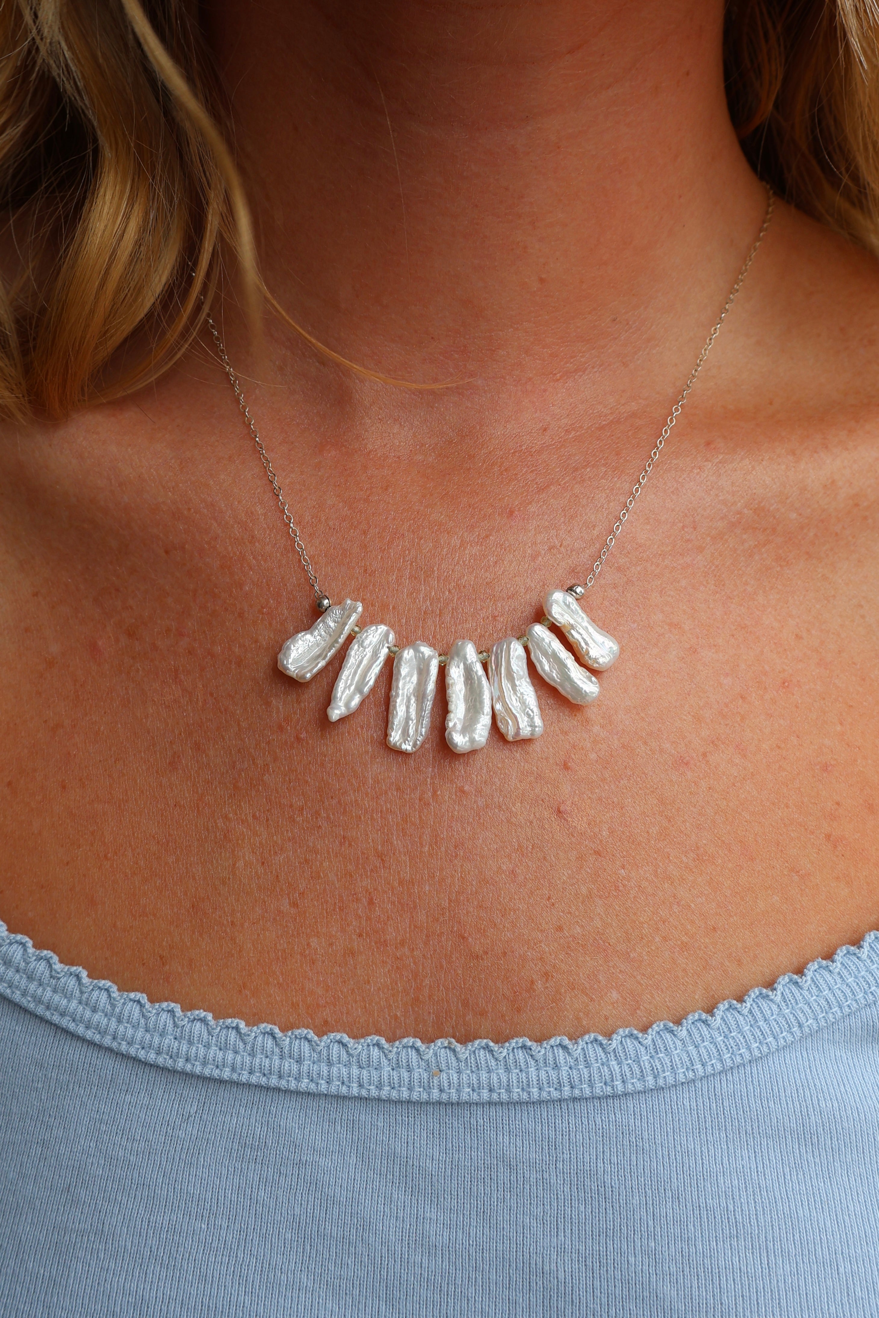 Seven Floating Pearls Necklace