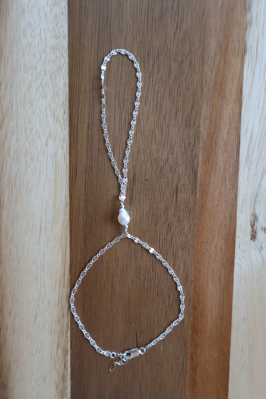 Starburst Handchain
